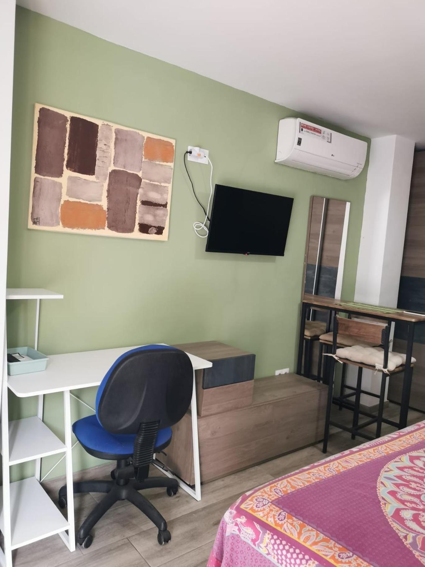 Casa Hombre Blanco Apartment Malaga Ngoại thất bức ảnh